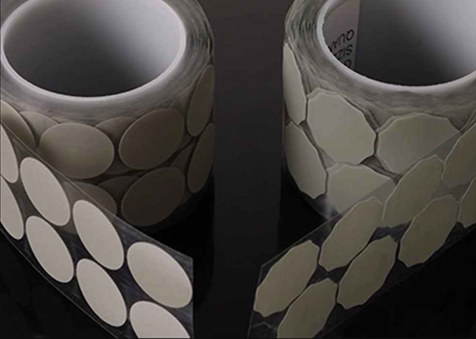 Aplicación de película abrasiva de pirámide