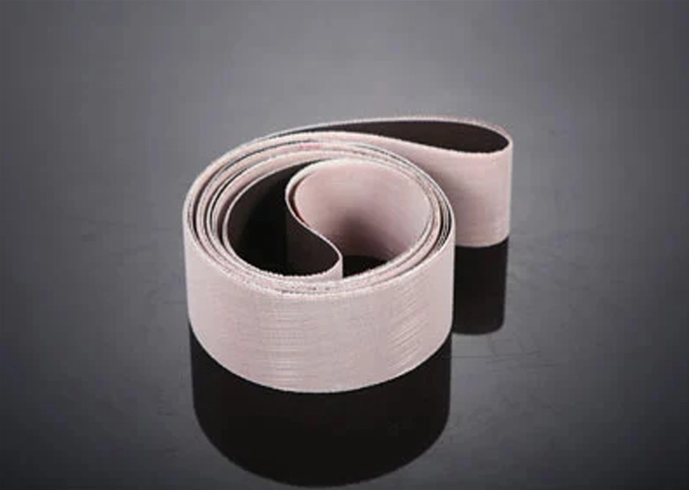 ¿Cuáles son algunas precauciones de seguridad a tomar cuando se usa tela para moler?