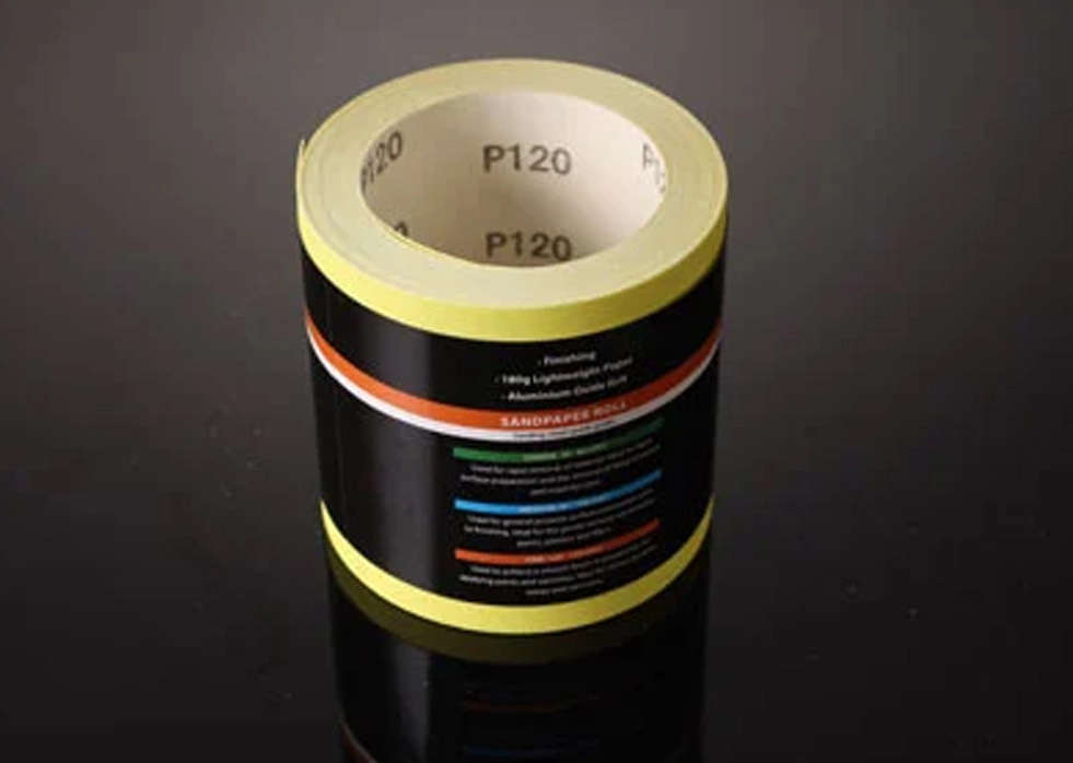 Aplicación de rollos de papel de lija de óxido de aluminio